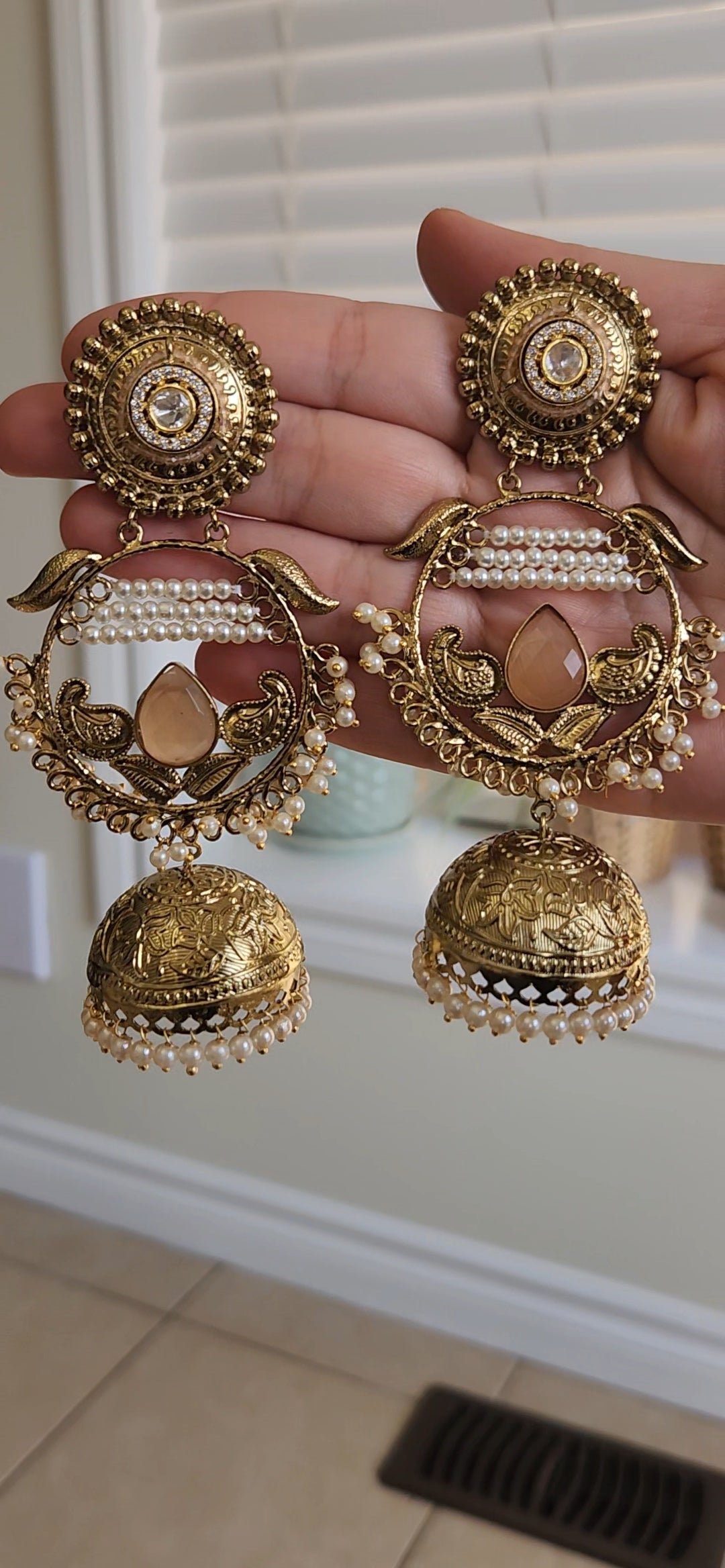 Pari Jhumkas
