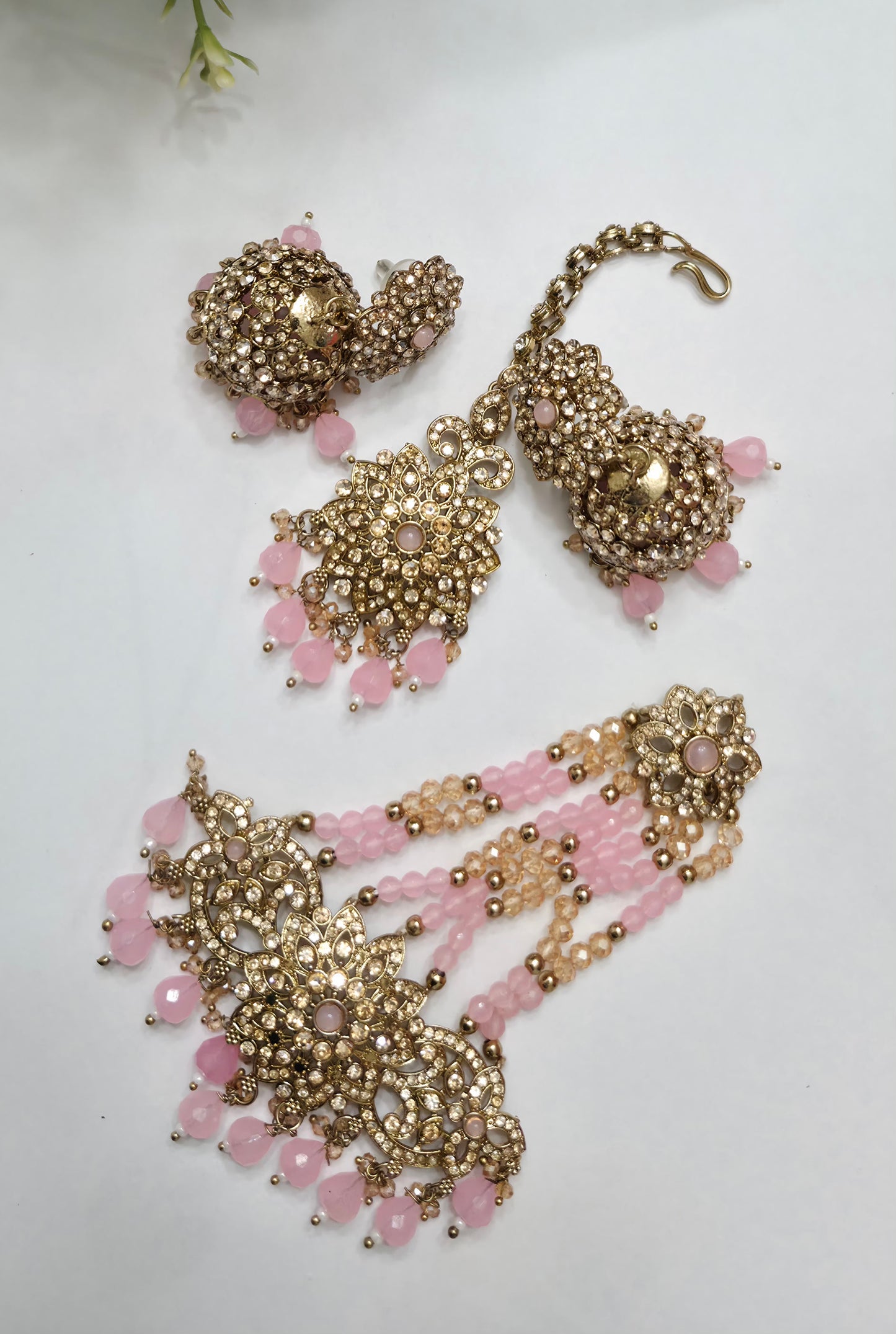 Simar Jhumka & Passa with Mang tikka