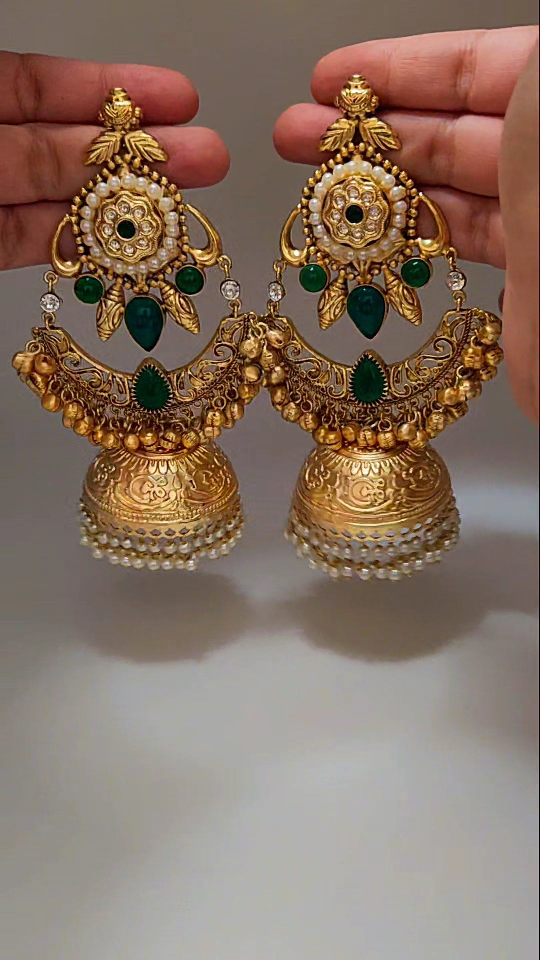 Mehek Jhumkas