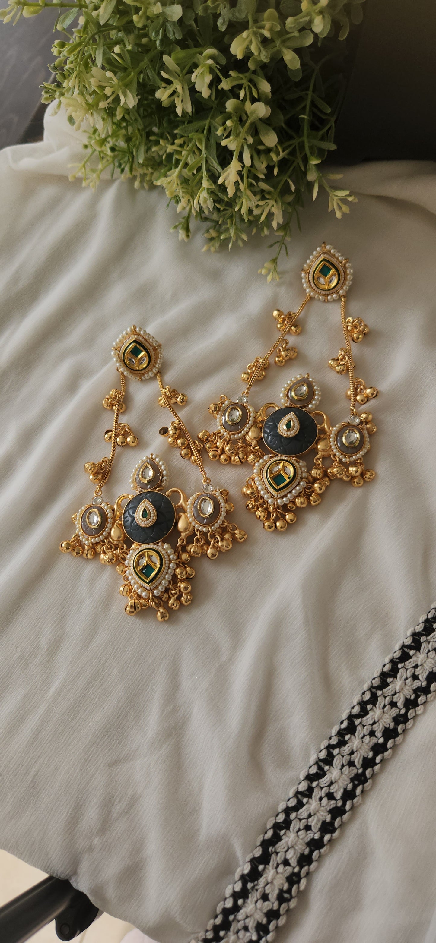 Prachi Jhumroo Earrings