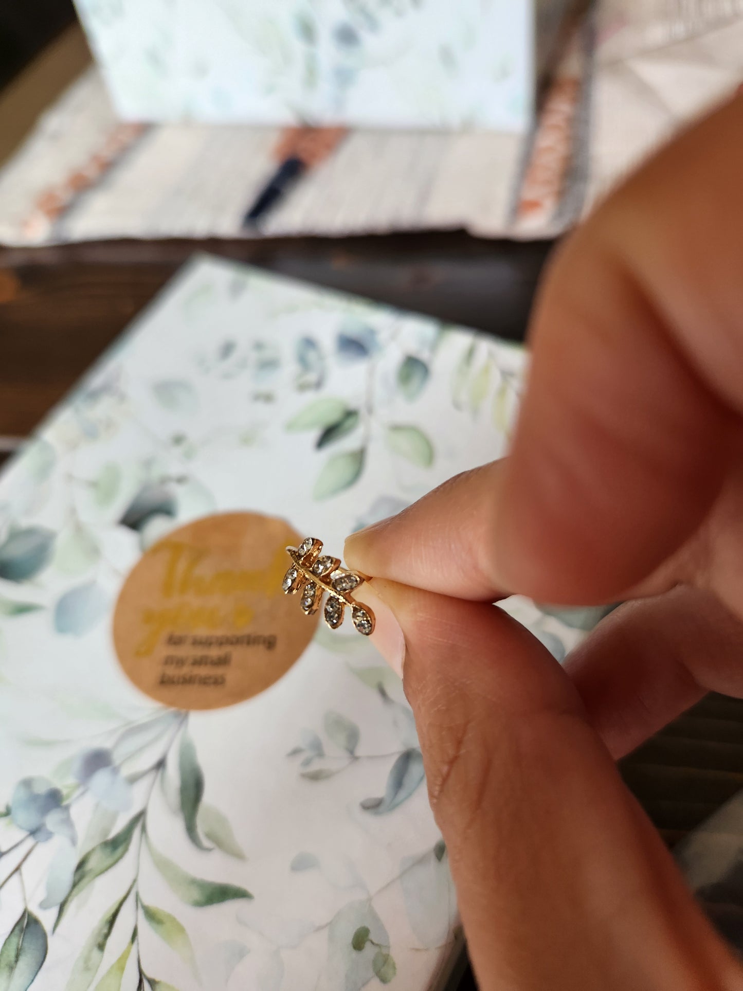 Leave shaped ear cuff (single piece)