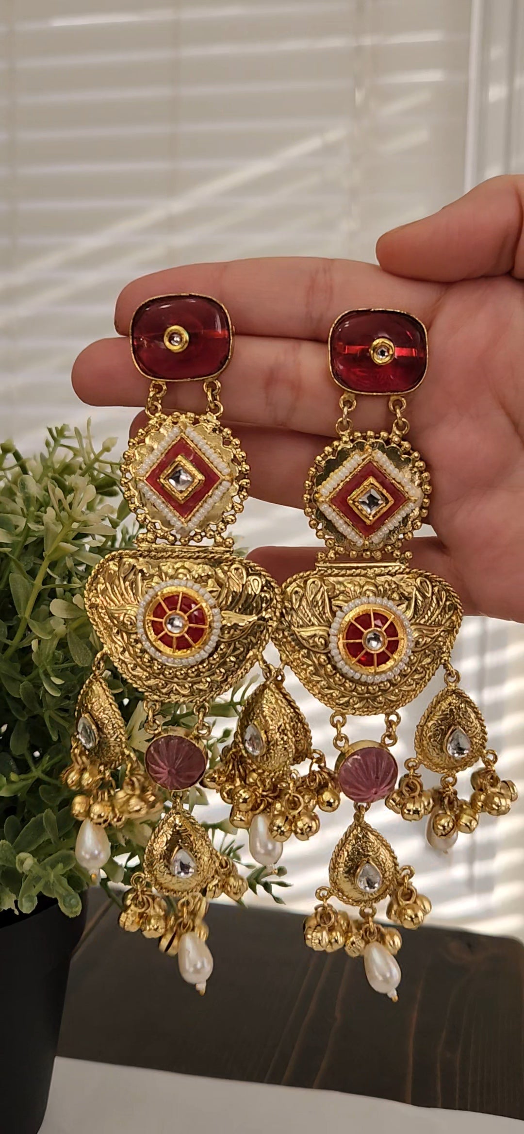 Shaandaar Earrings