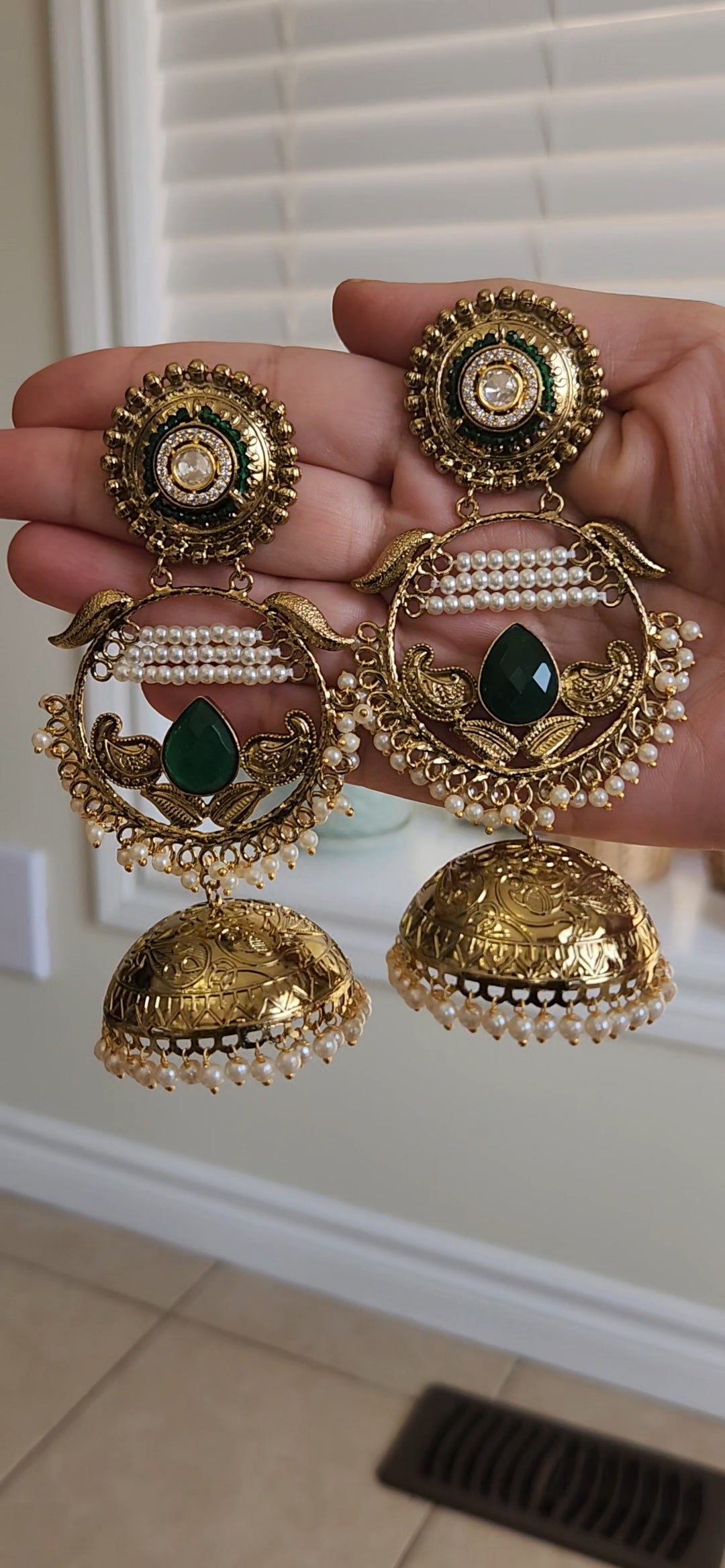 Pari Jhumkas