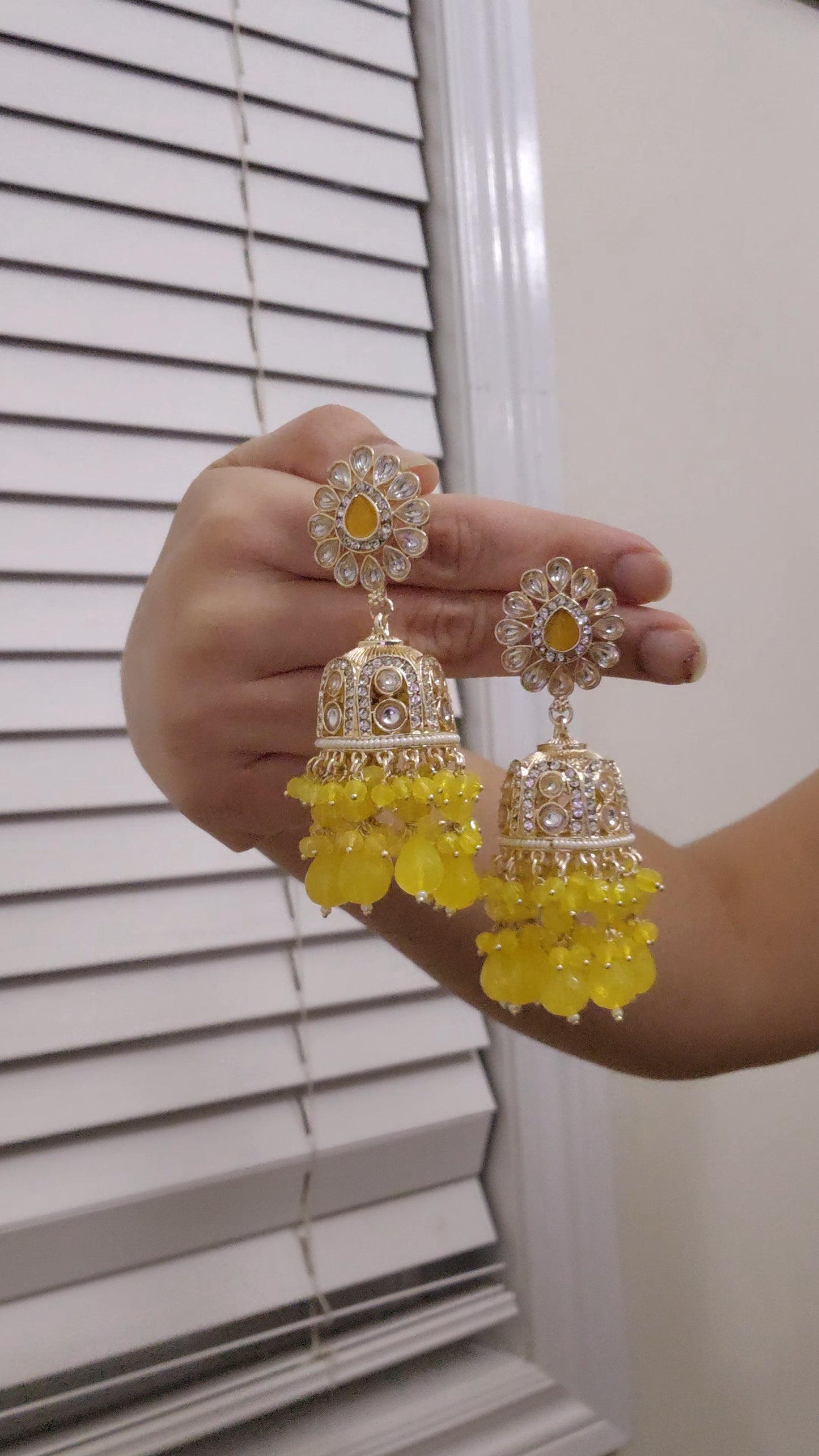 Sunehri Jhumkas