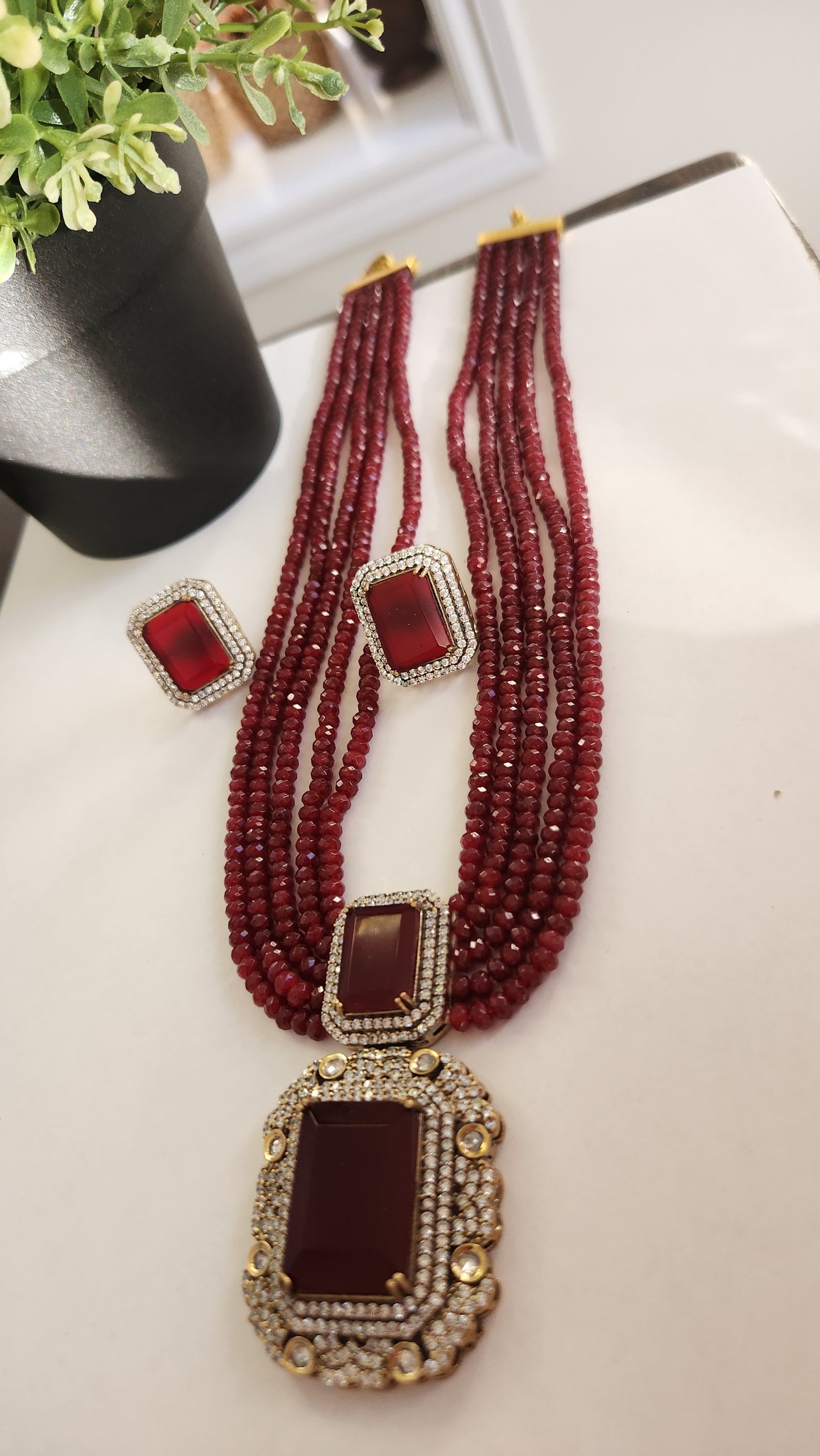 Shri sakhi neckpiece & earrings set
