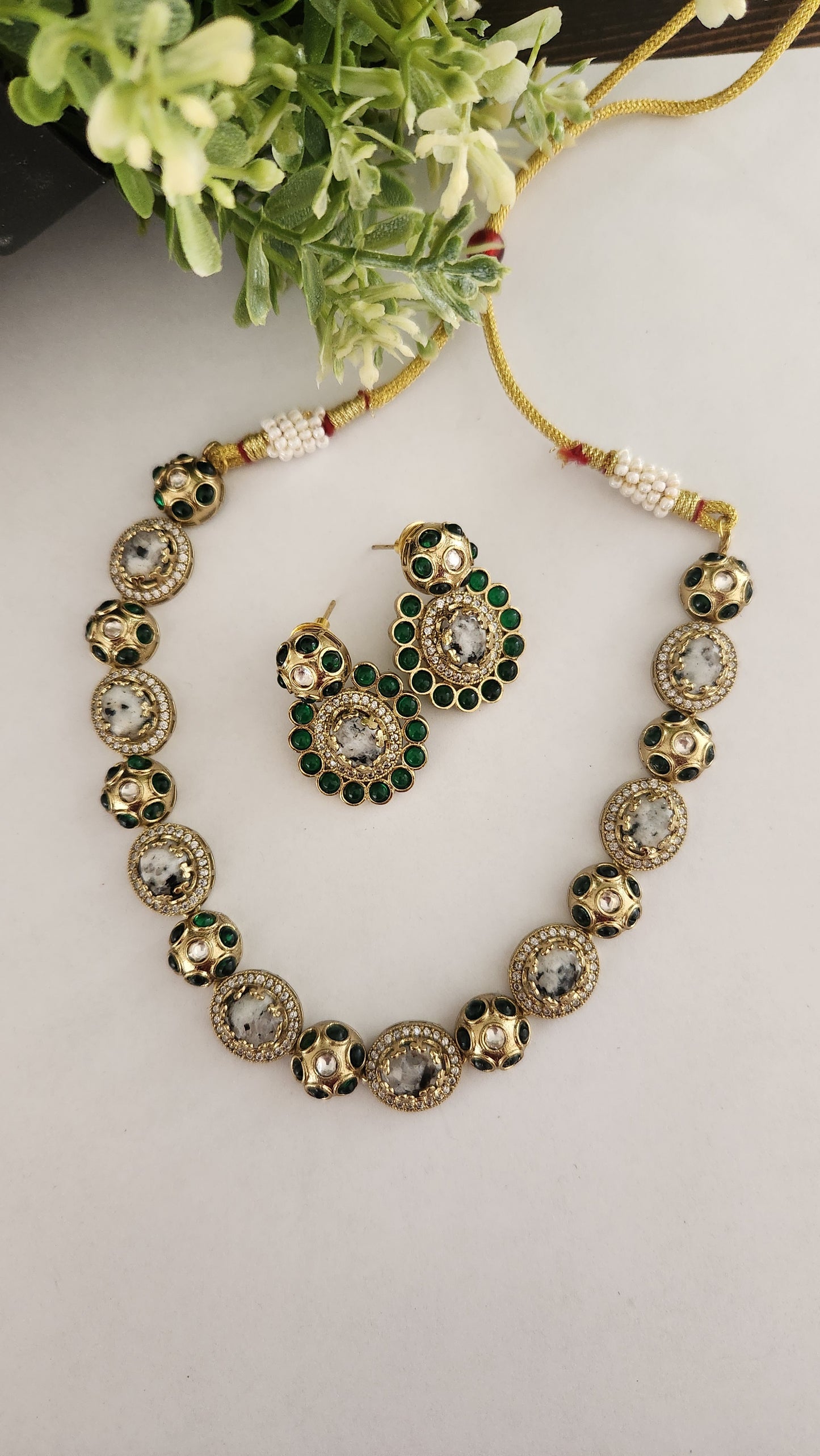 Akruti Necklace set