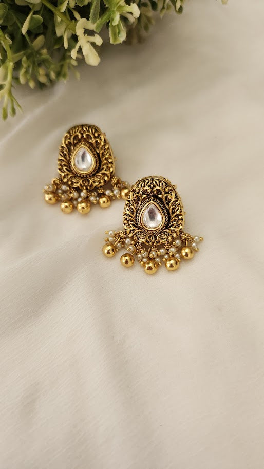 Kundan Studs
