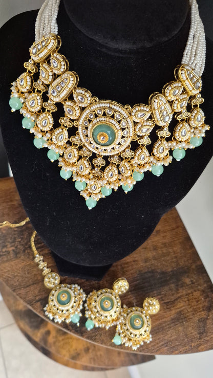 Sanjana Rajwada Necklace set