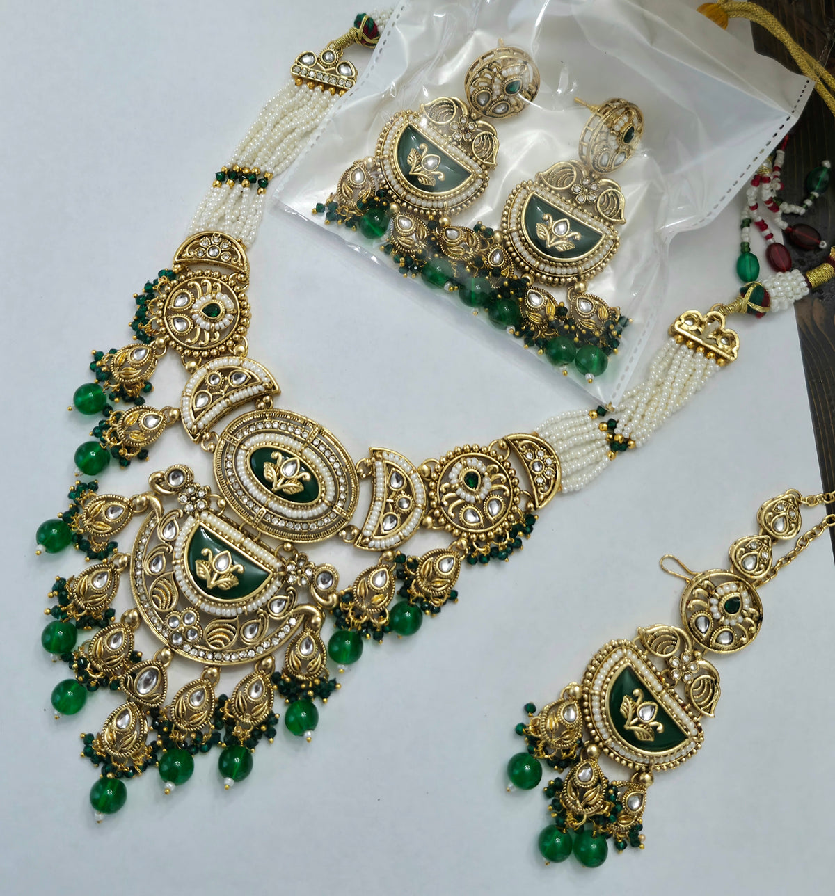 Surekha Kumdan neclace