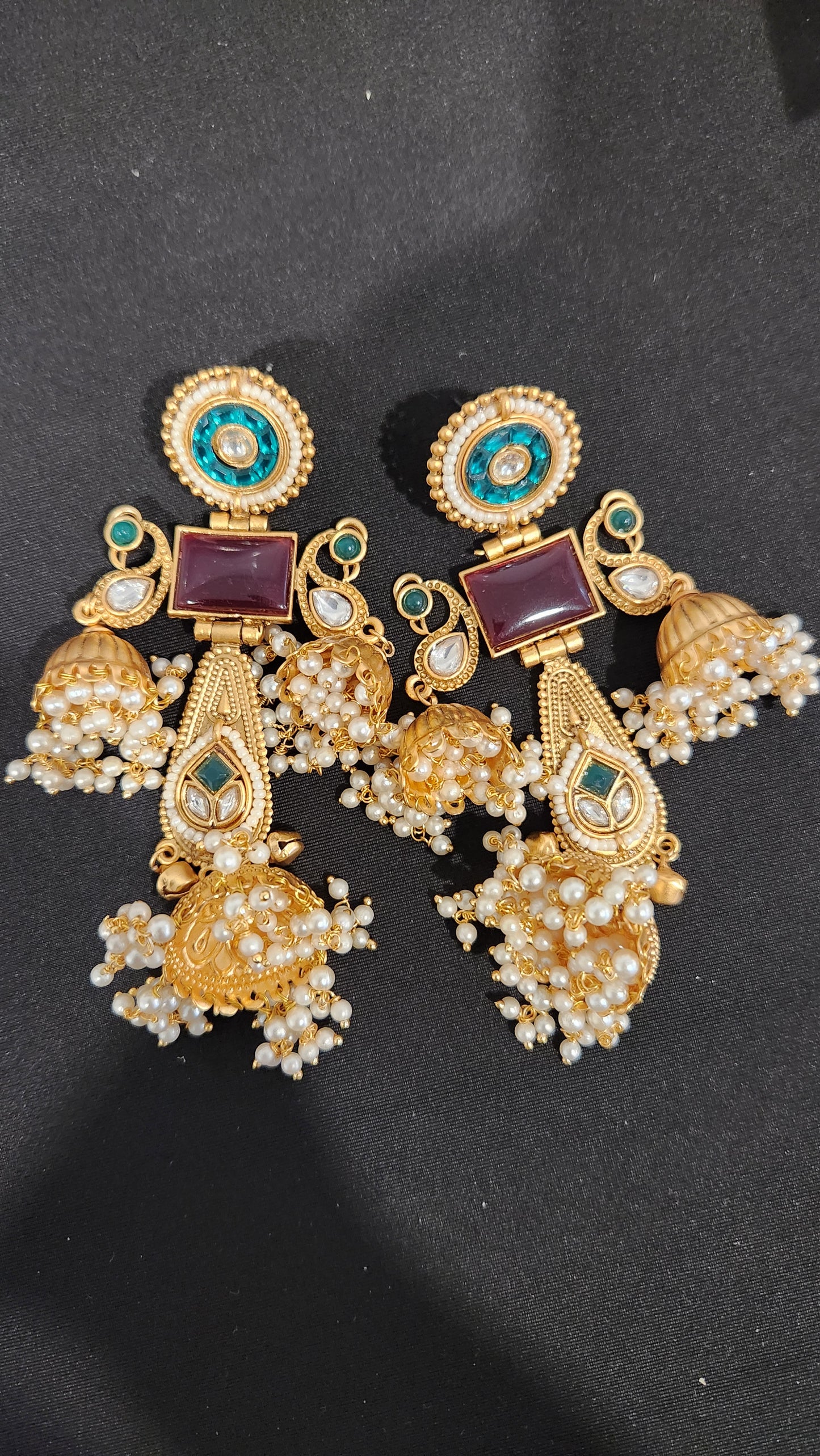 Tripti Jhumka