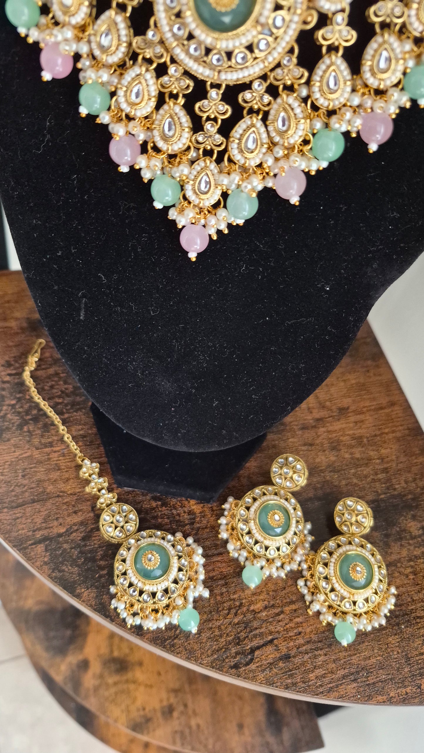 Sanjana Rajwada Necklace set