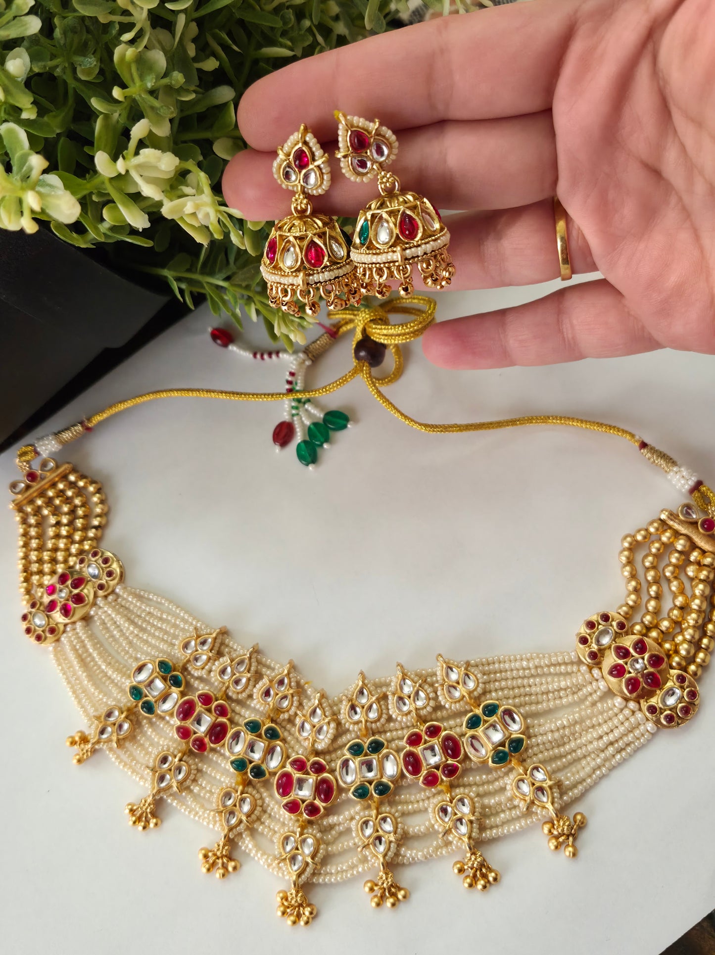 Suchi Necklace Set