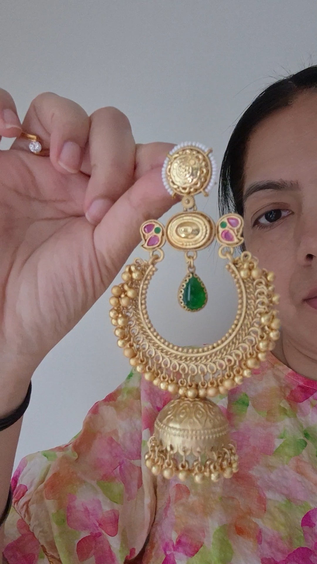 Saral Jhumkas