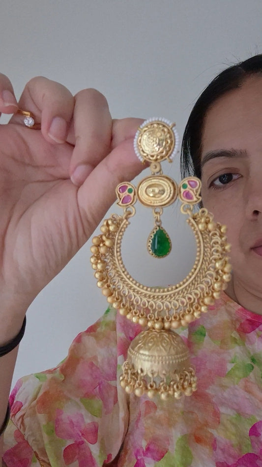 Saral Jhumkas