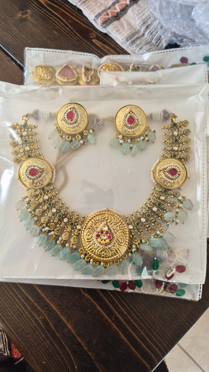 Radha Choker set