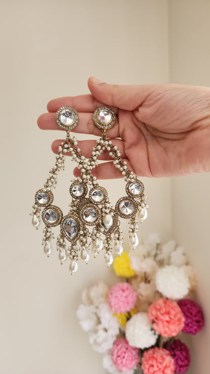 Naira Kundan Earrings