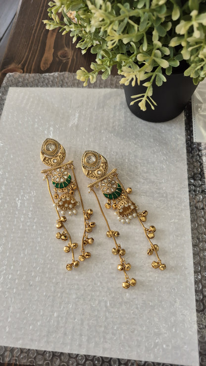 Madhumati Kashmiri Jhumka