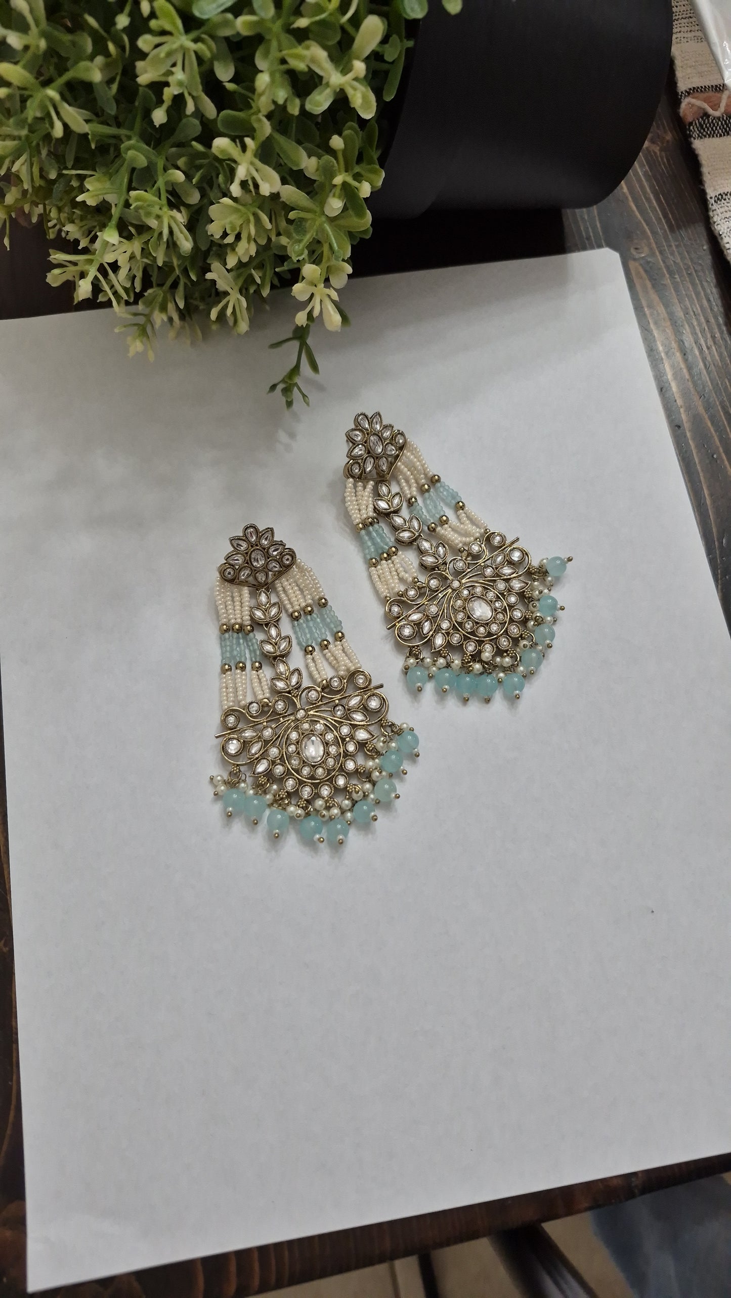 Mahira Pearl Earrings