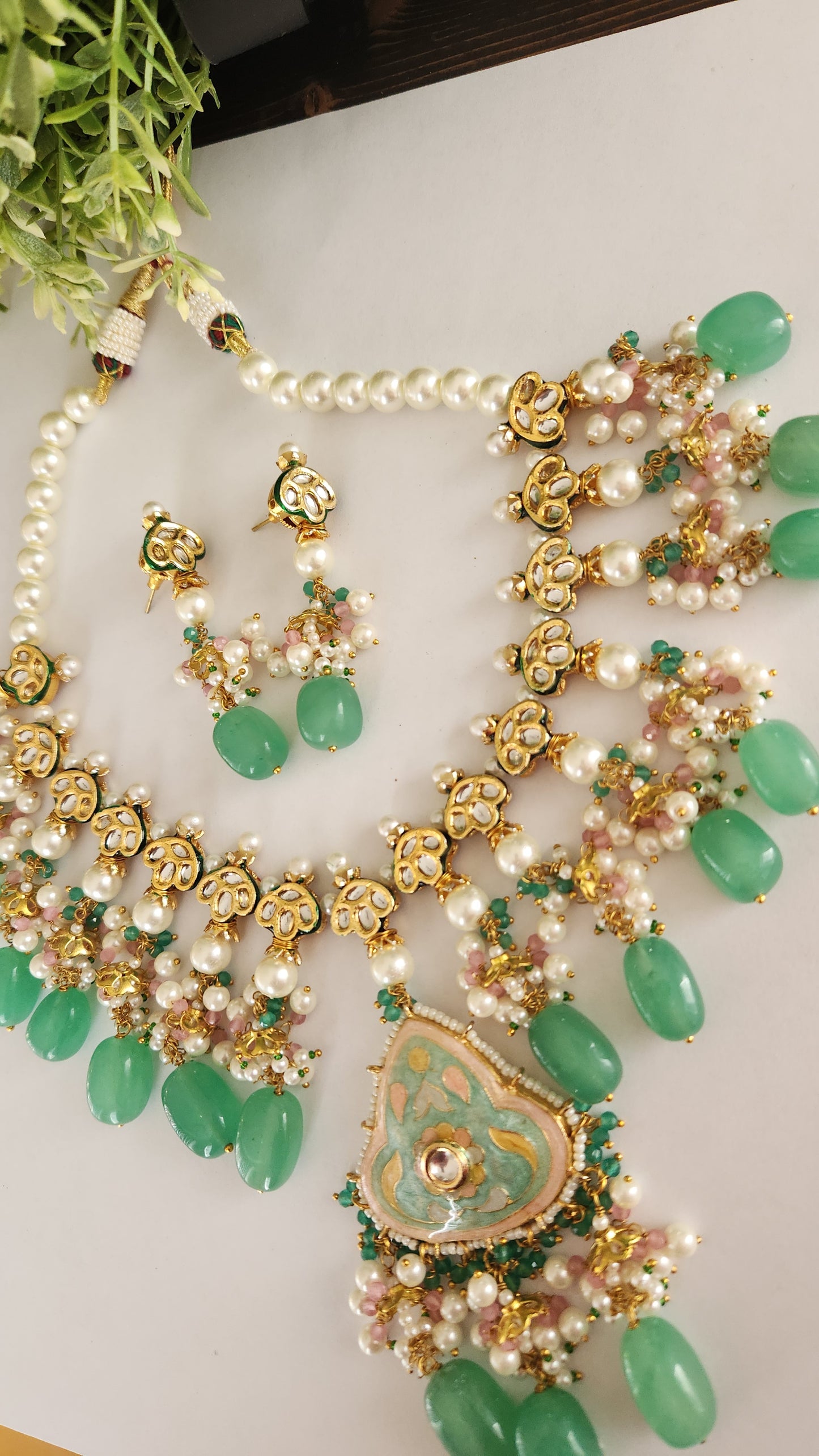 Marakata necklace set