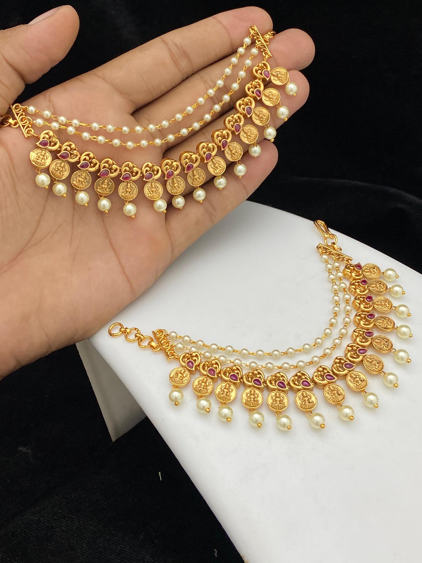 Gold finish Sahara