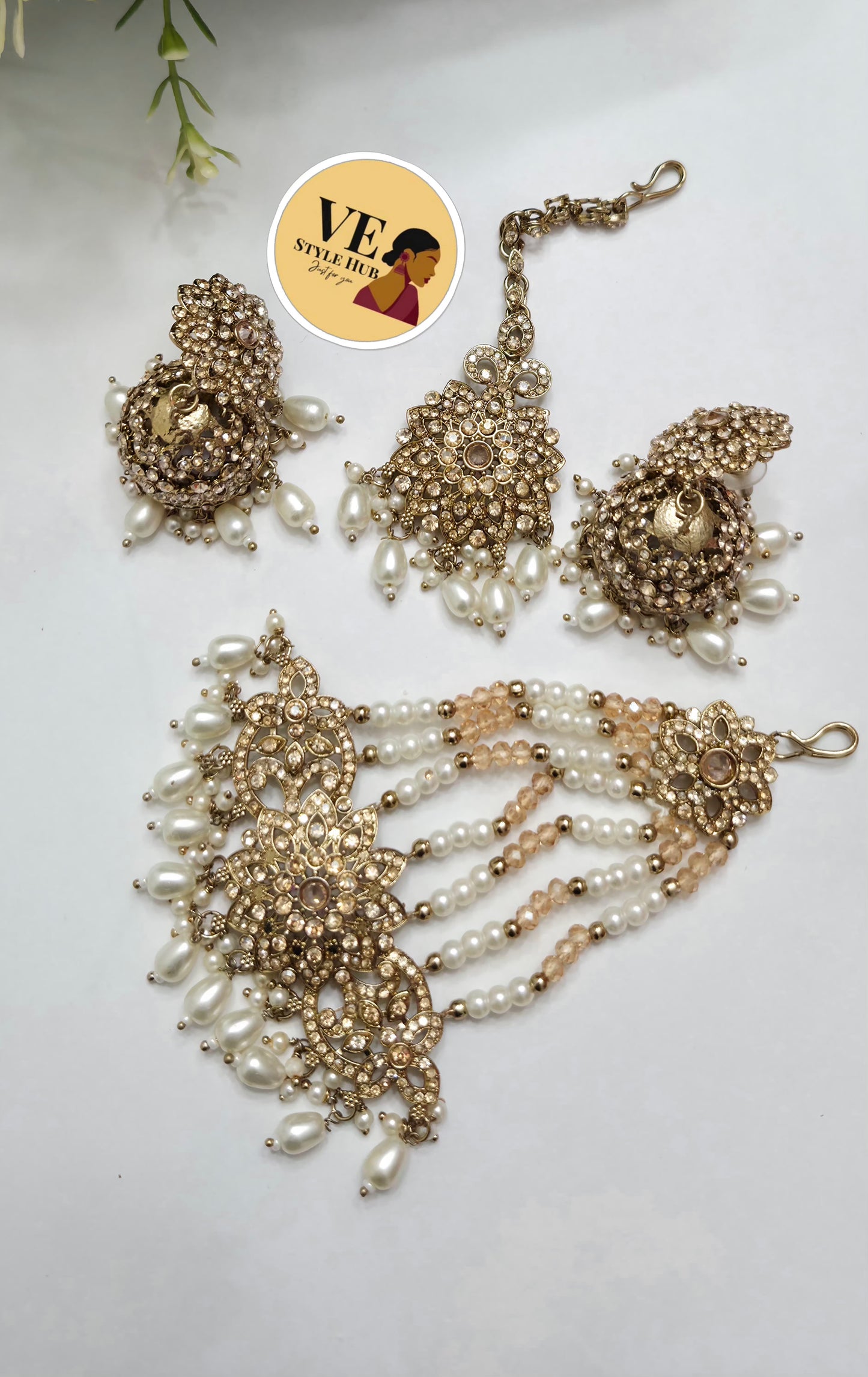 Simar Jhumka & Passa with Mang tikka