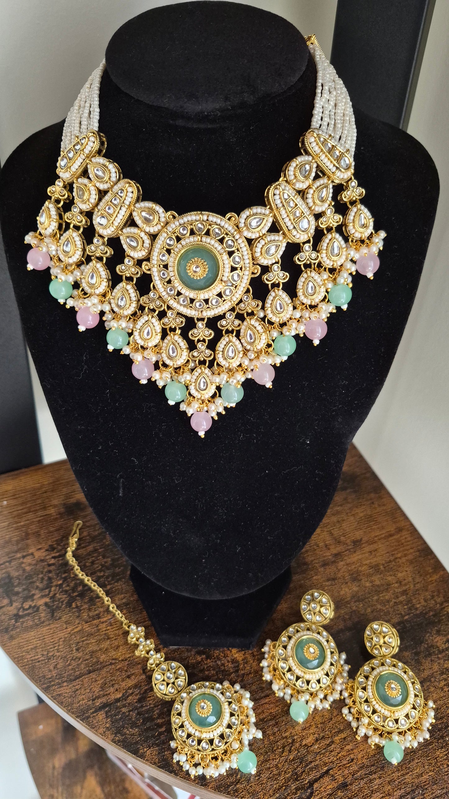 Sanjana Rajwada Necklace set