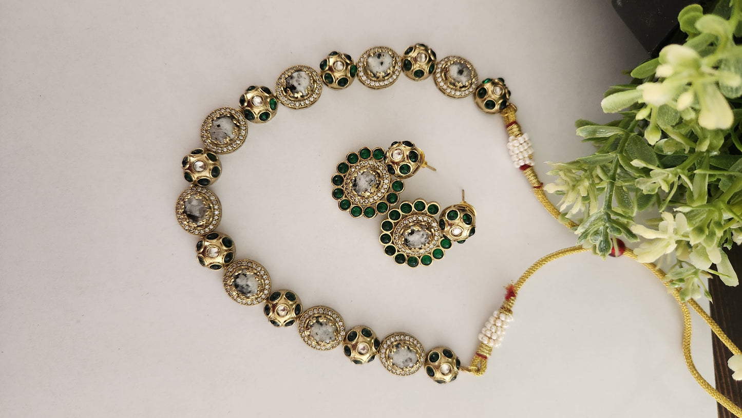 Akruti Necklace set