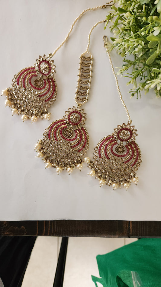 Dilrooba Earrings & Mang tikka