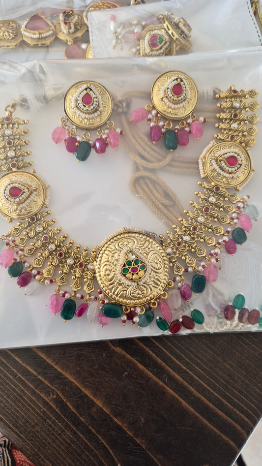 Radha Choker set
