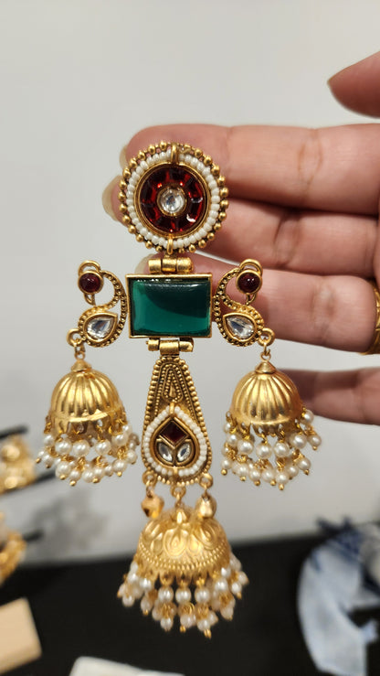 Tripti Jhumka