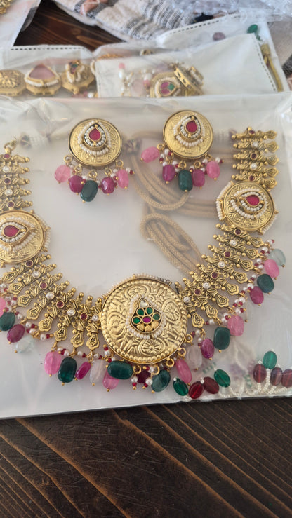 Radha Choker set