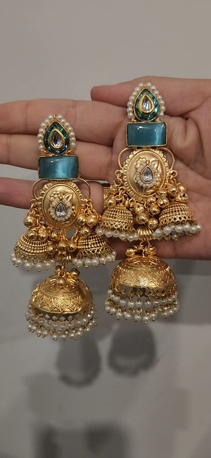 Saanjh Jhumkas