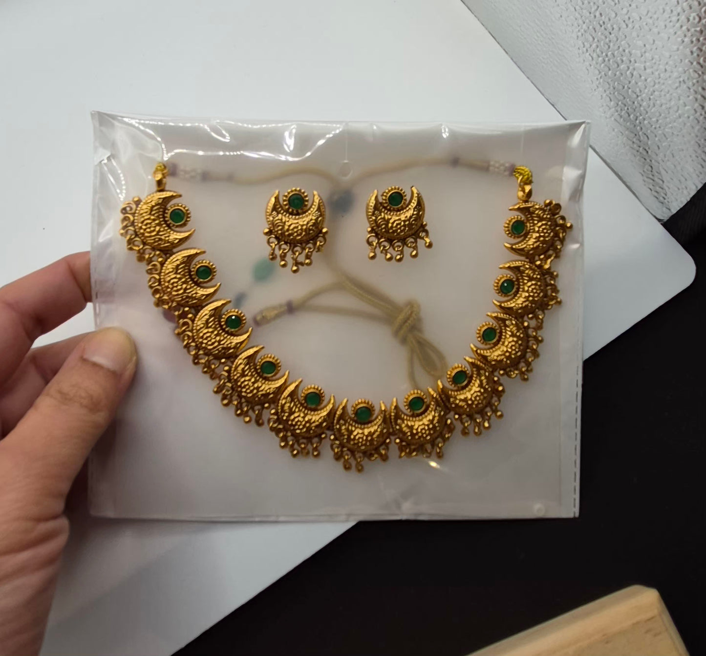 Chandra Necklace set