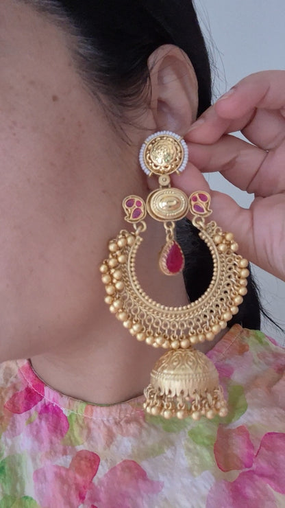 Saral Jhumkas