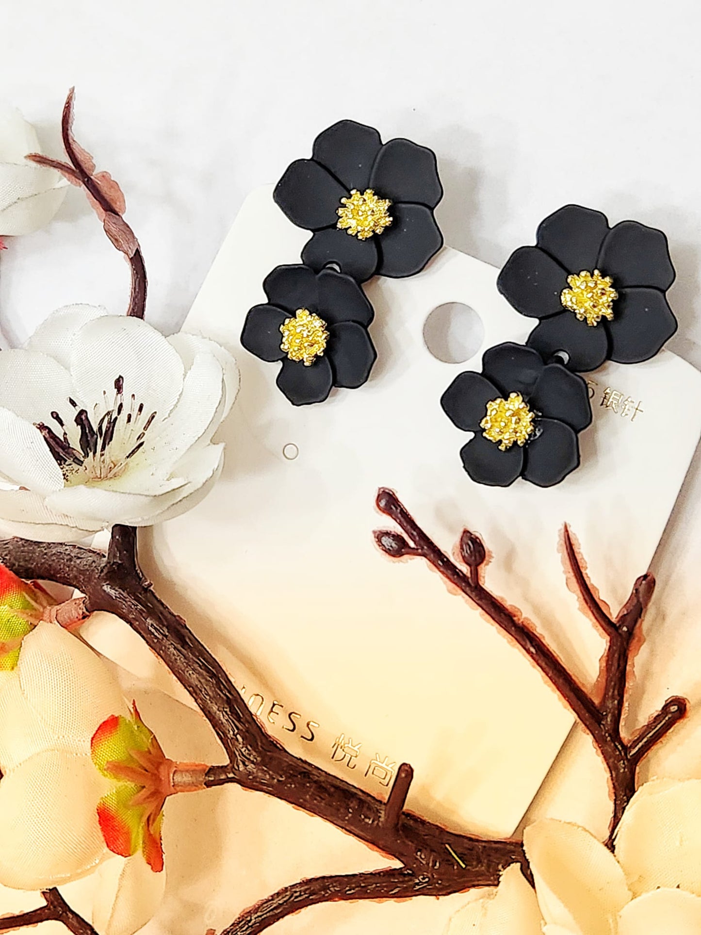 Black & Gold Drops
